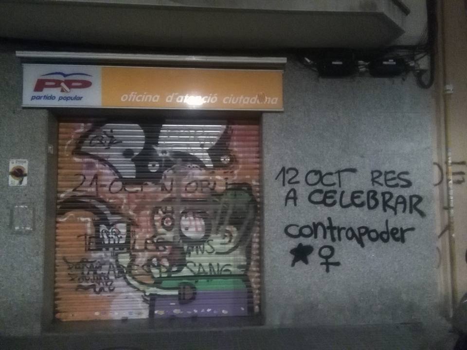 SUCCESSOS: Pintades antifeixistes en la seu del PP de Cornellà de Llobregat