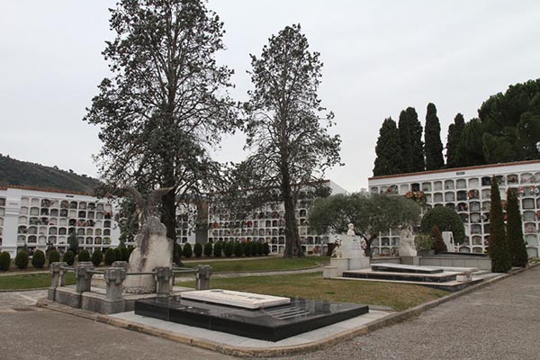 SOCIETAT: Els cementiris del Baix Llobregat amplien horaris amb motiu de Tots Sants