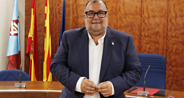 Acte constitucio nou ajuntament 2023 Juan Pablo Beas PSC 620x330