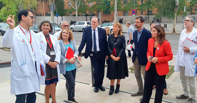 La consellera de la Presidència, Meritxell Budó, ha visitat aquest divendres 11 d’octubre els equipaments del Parc Sanitari Sant Joan de Déu a Sant Boi de Llobregat