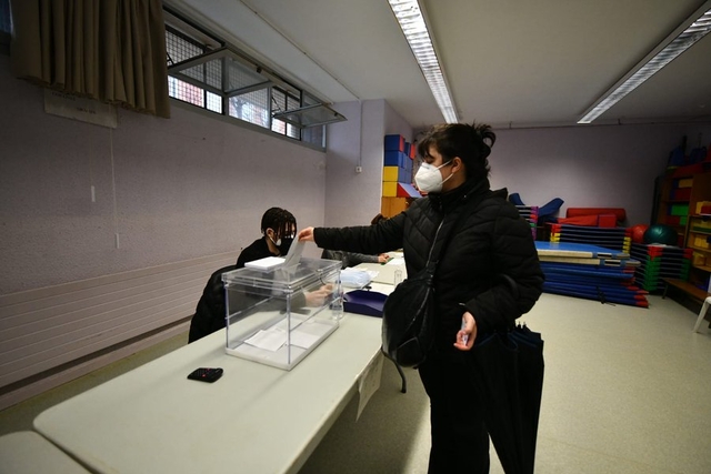 ELECCIONS 14-F (18.35h): La participació fins a les 18h és del 45,7%, 22 punts menys que les eleccions del 2017