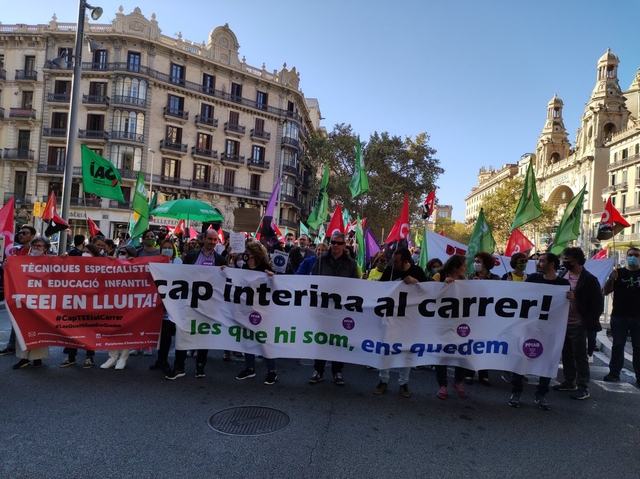 SOCIETAT: Normalitat en el transport en les primeres hores de vaga dels treballadors dels serveis públics