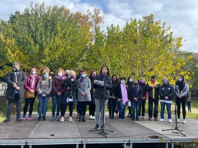 SOCIETAT: Unes mil persones van participar en la Marxa del Baix Llobregat contra la violència masclista