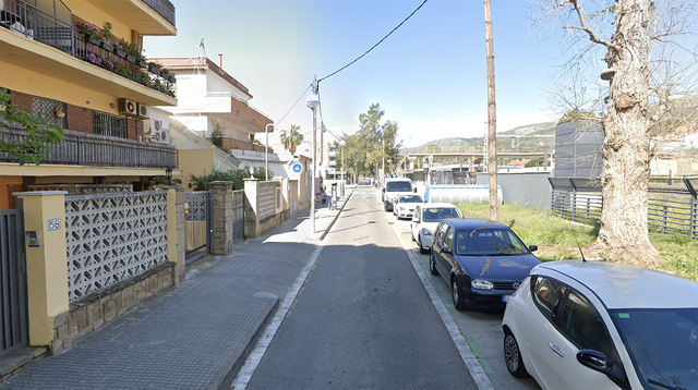 SUCCESSOS: Detingut a Castelldefels un home per fer ús d’un cotxe que va robar 