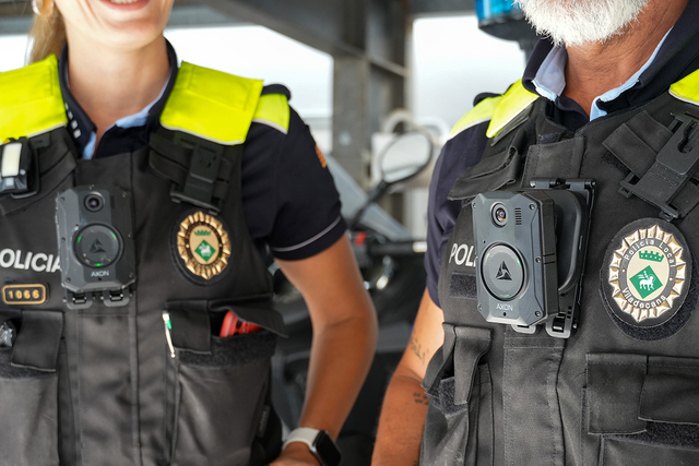TECNOLOGIA: La Policia Local de Viladecans utilitzarà càmeres de gravació unipersonal