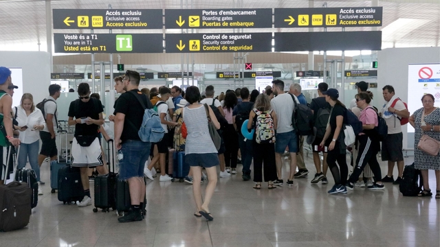 Cada vegada hi ha més passatgers que passen per l'aeroport