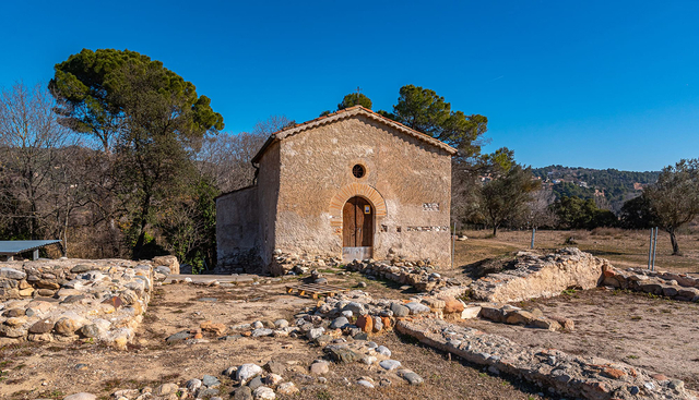 L'església és d'origen preromànic