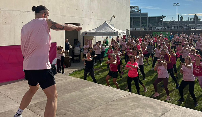 SOCIETAT: El Parc Esportiu Llobregat acollirà una nova edició de la Pink Zumba contra el càncer de mama