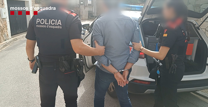 Detenen un home per violència de gènere i detenció il·legal a Corbera de Llobregat