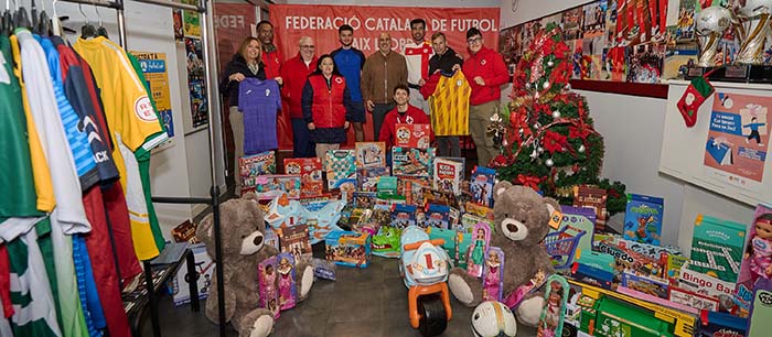 El repte solidari ‘cap infant fora de joc’ va tornar a ser un èxit