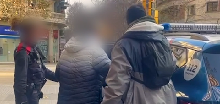 Detingut al Prat per robatori amb violència a un venedor de l’ONCE