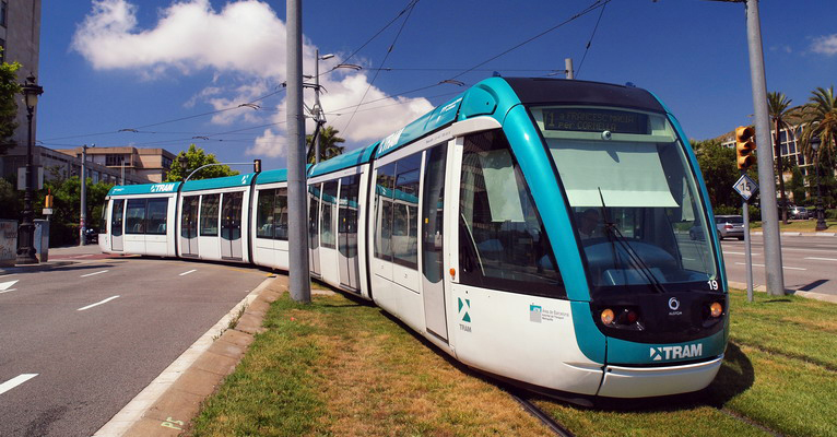 Trambaix estendrà el servei els caps de setmana i festius de Nadal