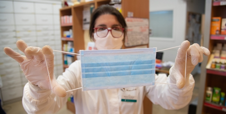 La Generalitat reimplanta l'obligatorietat de la mascareta