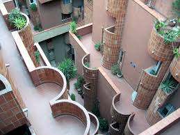 Sant Just Desvern es consolida com el tercer municipi amb més renda de Catalunya i el Baix Llobregat manté el pols econòmic