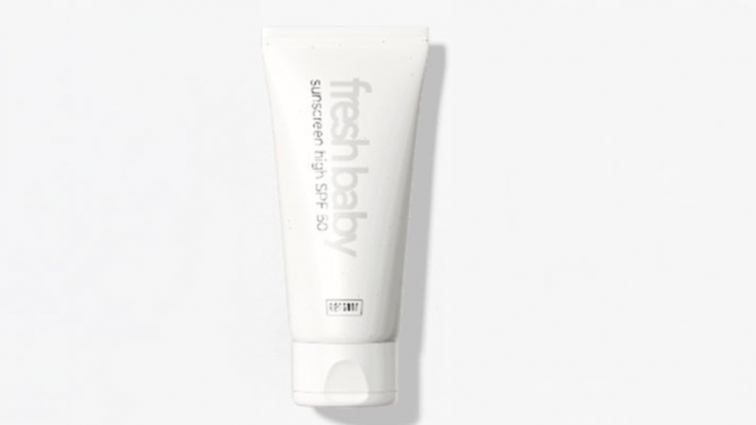 Salut ordena la retirada d'un lot de crema solar infantil per engany en el factor de protecció