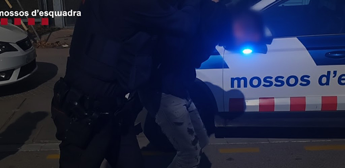 Un detingut a Sant Feliu de Llobregat després d'una persecució policial