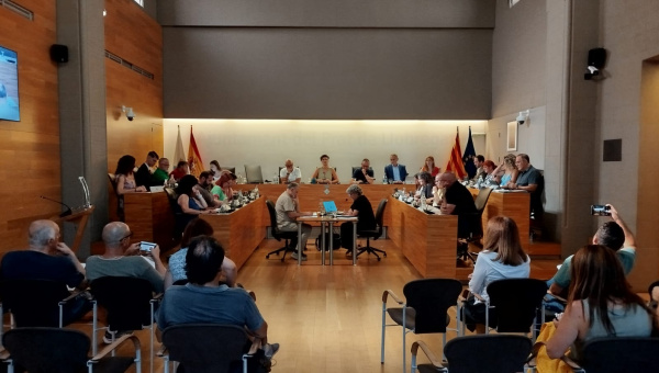 El ple del Prat tanca el curs amb acords en protecció civil, foment del català i convivència intercultural