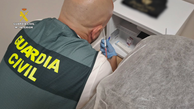 Desmantellada una xarxa de medicina estètica il·legal amb actuacions a Cornellà i l'Hospitalet