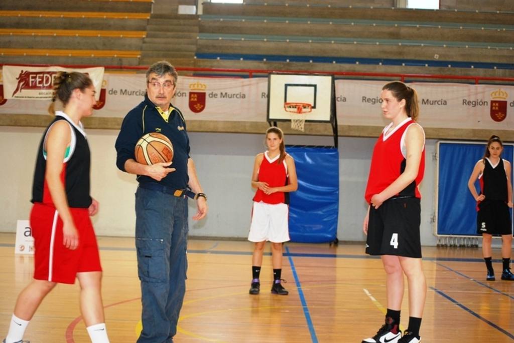 El CB Nou Esplugues i la Federació Catalana organitzaran dos clínics de bàsquet