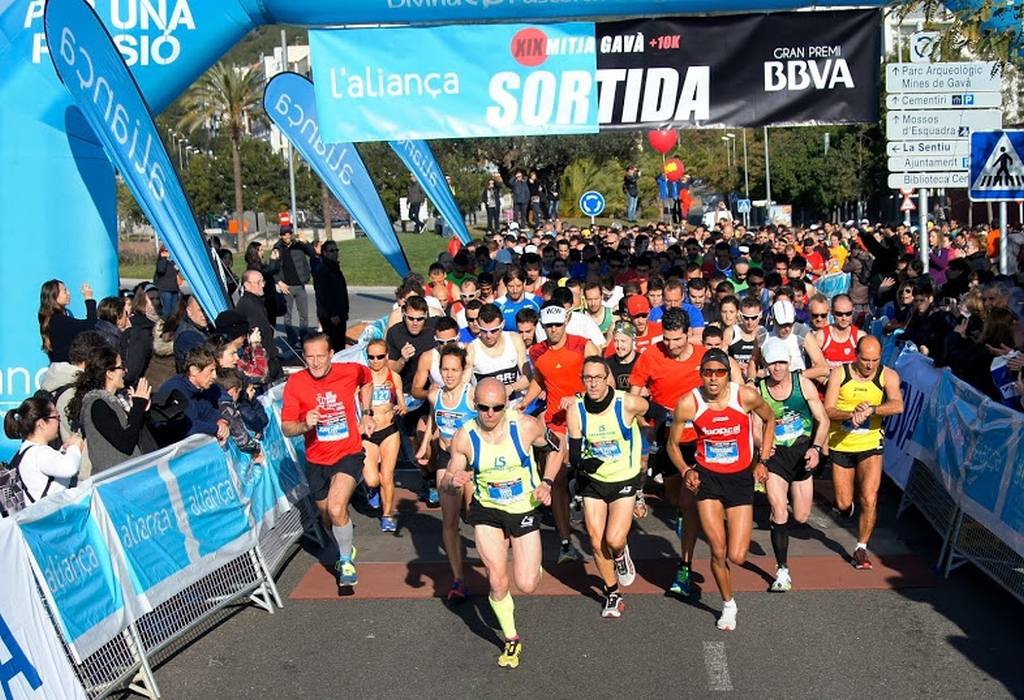 Naur Radouane i Raquel Parrado guanyen la XIX Mitja Marató Gavà-Castelldefels-Gavà
