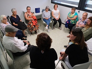 L'Ajuntament de Sant Joan Despí ha posat en marxa un espai d'acompanyament per a les persones més grans de 80 anys 