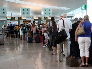 L'Aeroport Josep Tarradellas Barcelona-El Prat ha tancat els nou primers mesos de l'any amb 41.949.945 passatgers