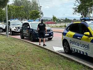 En el dispositiu van participar la Policia Local de Castelldefels, coordinat amb el cos de Guàrdia Civil i el Cos Nacional de Policia