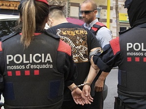 Operatiu policial a dos municipis del Baix Llobregat