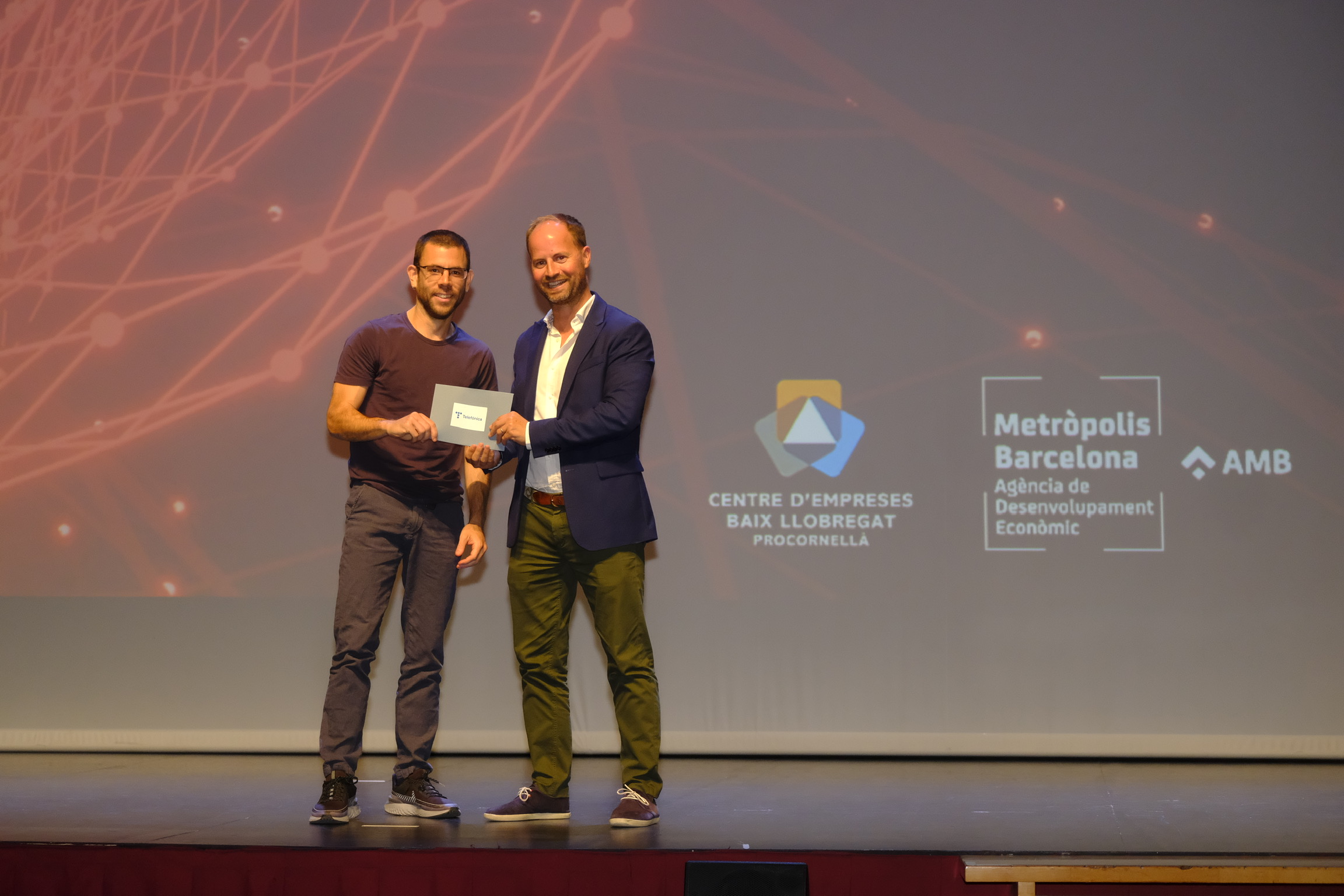 premis innovacio metropolitana Mapsi photonics rep el premi Telefónica
