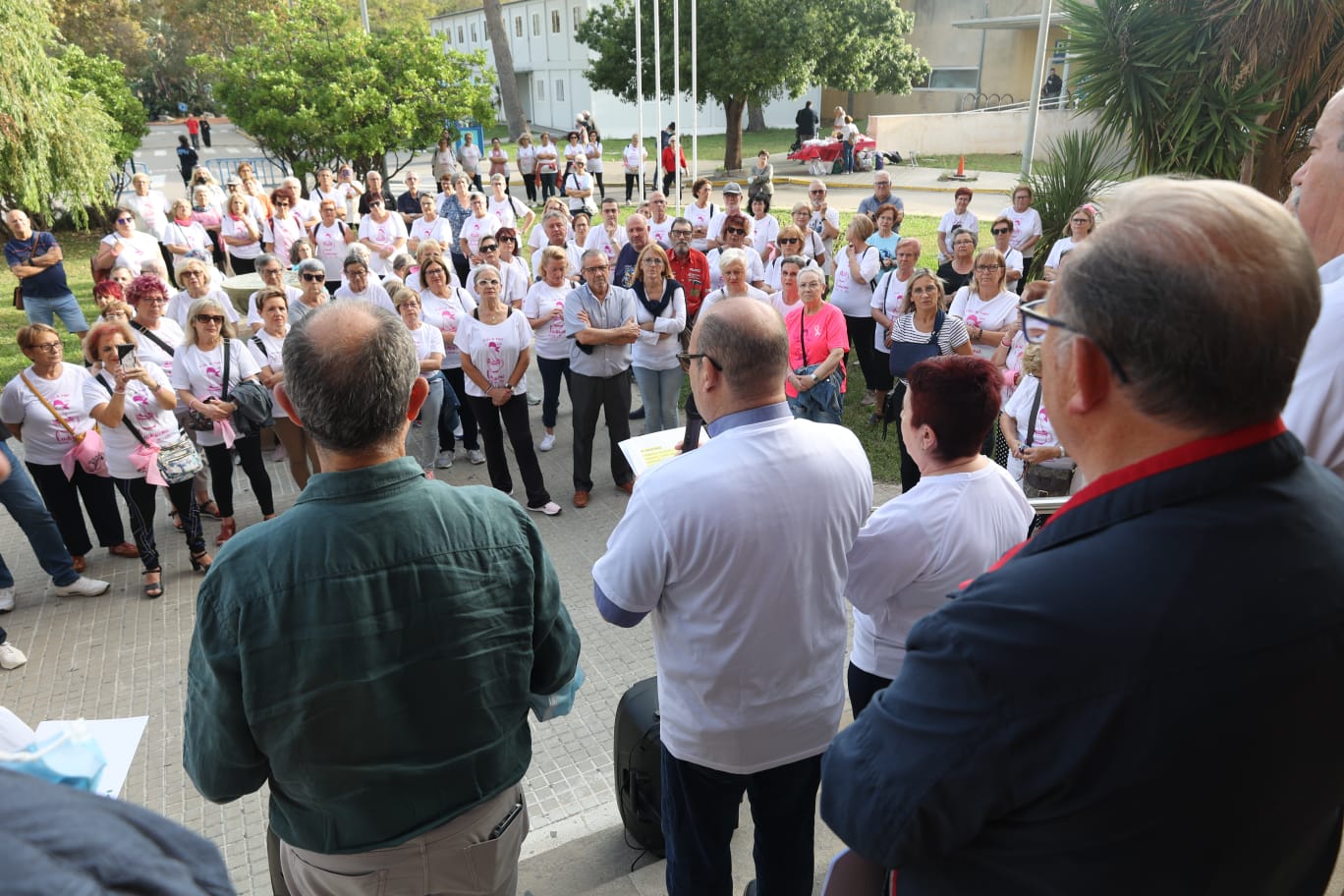 NdP LHospital de Viladecans commemora el Dia Mundial contra el Càncer de Mama amb la lectura del manifest 3