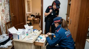 Detinguda a l’Hospitalet de Llobregat per practicar una liposucció clandestina en un pis particular