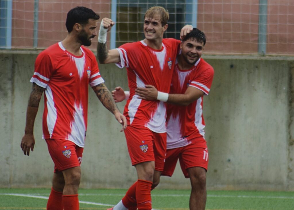 El CF Martorell suma la tercera victòria seguida i lidera la Lliga Elit