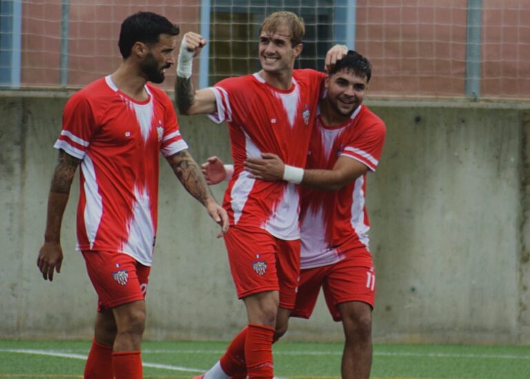 El CF Martorell suma la tercera victòria seguida i lidera la Lliga Elit