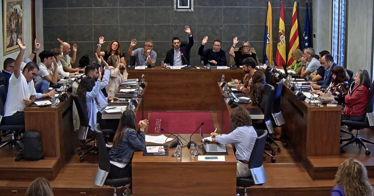 Castelldefels aprova una nova rebaixa de l’IBI per a 2027