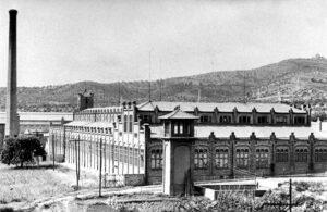 Exposició a Can Massallera sobre la transformació industrial de Sant Boi