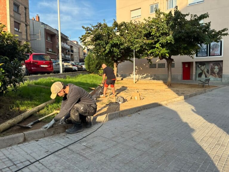 Sant Andreu de la Barca inicia la rehabilitació de cinc espais per a gossos